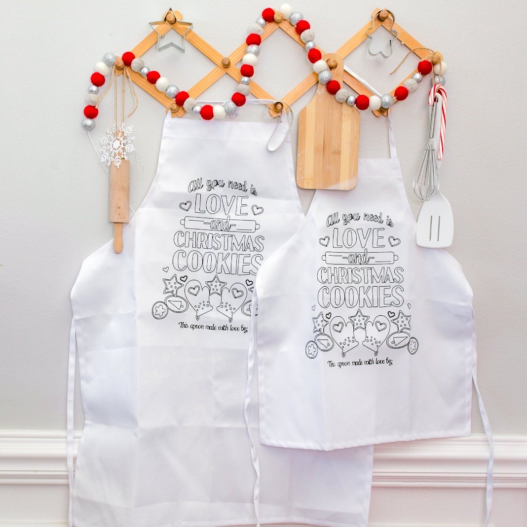Kringle Krate Christmas Store Mommy & Me Personalized Apron Kit (Set of 2)